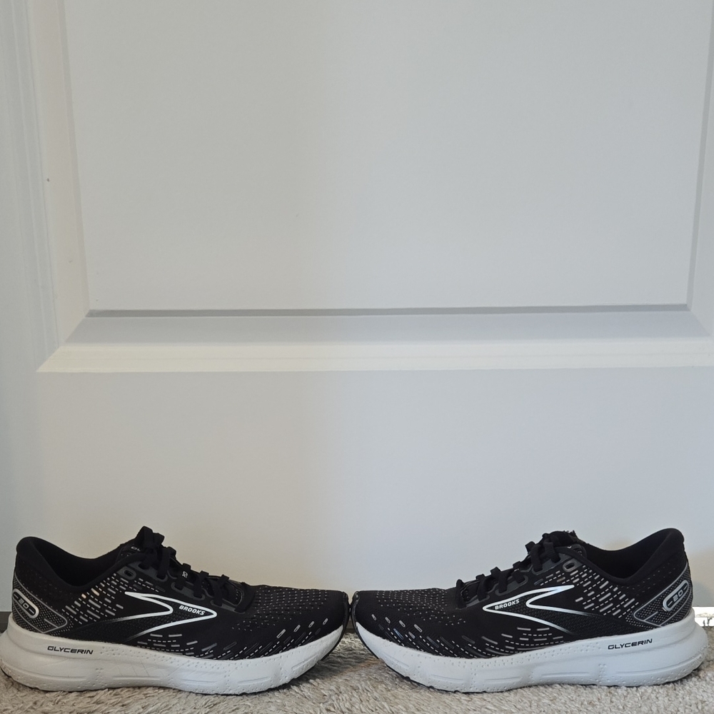 Brooks Black Glycerin 20 Good Condition Sz Wmns 7.5